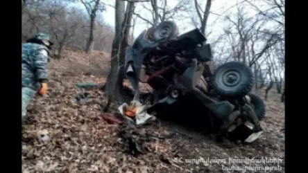 «Արտաժան» սարից «ՈՒԱԶ»-ը մոտ 30 մետր գլորվել է. կա 2 զոհ 2 վիրավոր