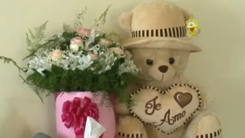 Գյումրեցի 13-ամյա աղջնակի սենյակը կահավորվել է ծաղիկներով ու փափուկ խաղալիքներով. Դերձյան