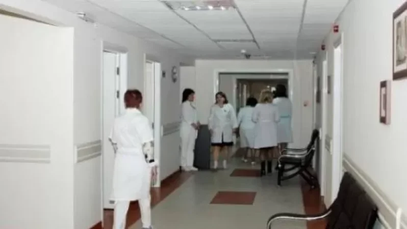 Թիվ 2 պոլիկլինիկայում առավոտյան 9-ից հետո ջերմստուգողը չկա, հերթ է.  Արևիկ Նավոյան