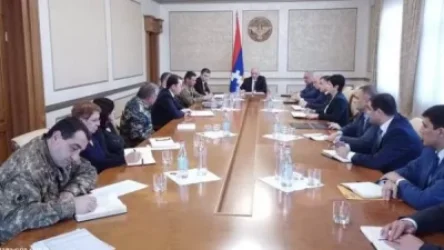 Արցախի նախագահի մոտ քննարկվել են կորոնավիրուսի դեմ պայքարի աշխատանքները