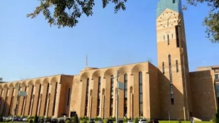 14 ամսում՝ 4.400.000 դոլար պարգեւավճար. Երևանի քաղաքապետարան