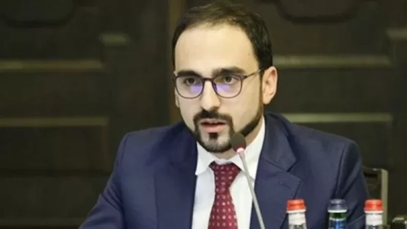 Այսօր 20:00-ից դադարեցվելու է Էջմիածին քաղաքից ելքի սահմանափակումը. Ավինյան