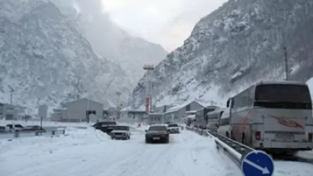 Լարսը բաց է բոլոր տրանսպորտային միջոցների համար