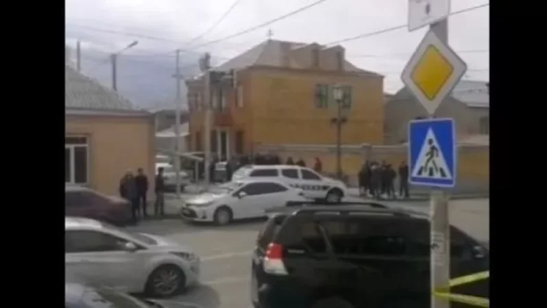 Կրակոցներ են հնչել պատգամավոր Հենզել Մկոյանի տան մոտ