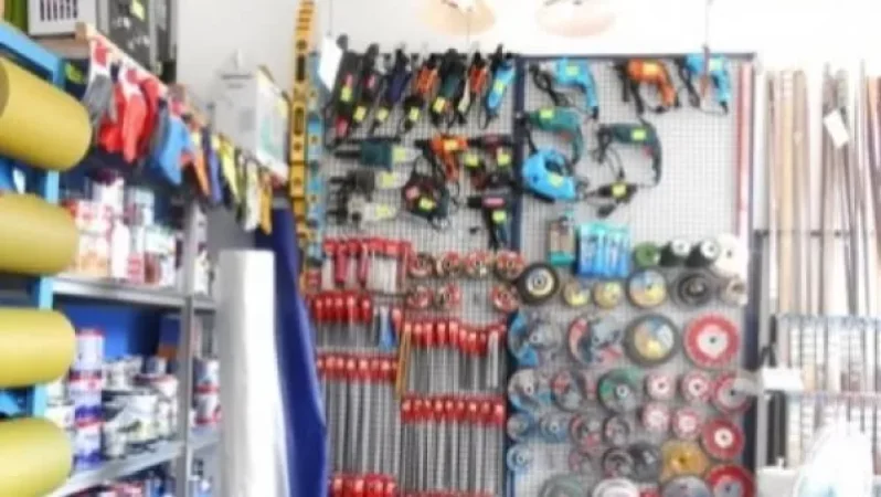 Դադարեցվել է Վարդանանց փողոցում գործող խանութների աշխատանքը