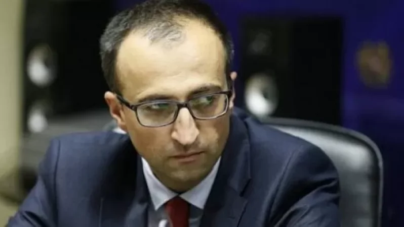 Անհրաժեշտ են մինչև 55 տարեկան հետևյալ մասնագիտությամբ բուժաշխատողներ. Արսեն Թորոսյան