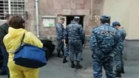 Մարգարյան փողոցի բնակարանի պատուհանից նկատել են, որ ներսում դի կա