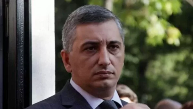 ԱԱԾ և ոստիկանության ներքին անվտանգության աշխատակիցները ոստիկանության Դավթաշենի բաժանմունքում են