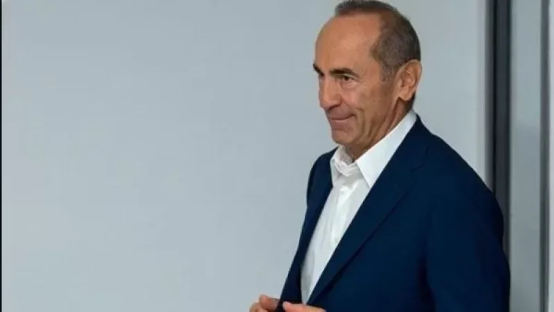 Ռոբերտ Քոչարյանը տեղափոխվել է «Իզմիրլյան» բժշկական կենտրոն