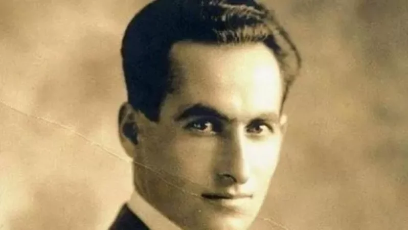 Երևանում գողացել են Սողոմոն Թեհլերյանի պղնձե արձանից մի հատված