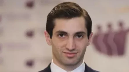 Խաչատրյանը պետք է խոսի, թե ինչի՞ դիմաց է Երևան համայնքին նվիրաբերել հարյուր հազարավոր դոլարի գույք. Դավիթ Խաժակյան