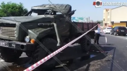 Արծվի թևերի մոտ բախվել են Արցախի պաշտպանության բանակի КамАЗ-ն ու Opel-ը. կա վիրավոր