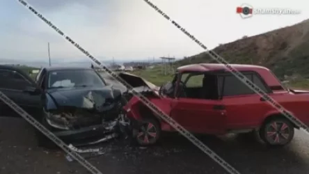 Ավտովթար Կոտայքի մարզում. 07-ը դուրս է եկել հանդիպակաց, բախվել Opel-ին. կան վիրավորներ