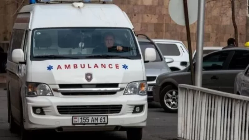 Խոշոր վթար Երևանում 3 մեքենայի մասնակցությամբ․ կա 4 տուժած