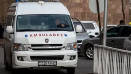 Խոշոր վթար Երևանում 3 մեքենայի մասնակցությամբ․ կա 4 տուժած