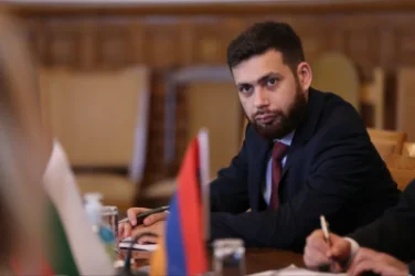 Երկու երկրները պայմանավորվել են վերսկսել սահմանազատման աշխատանքները․ Կոստանյան