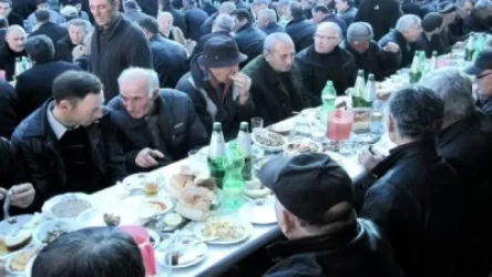 ՏԵՍԱՆՅՈՒԹ. Մեծաթիվ մարդկանցով հոգեհաց տալը դեռևս արգելված է