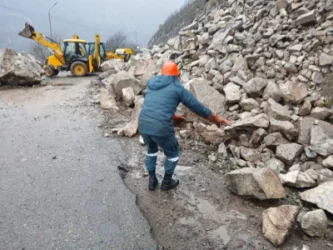 ԼՈՒՍԱՆԿԱՐՆԵՐ. ՆԳՆ ՓԾ-ն`  Տաթև-Գորիս և Տաթև -Լծեն ավտոճանապարհների քարաթափումների մասին