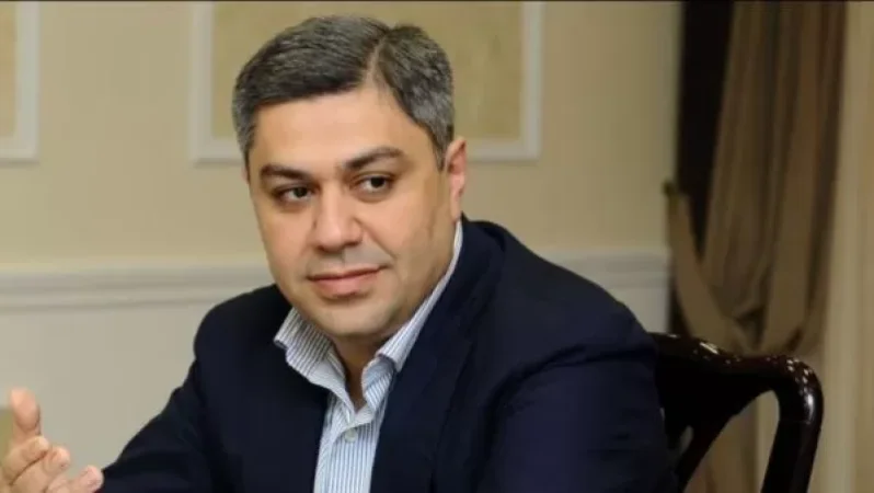 Ուժային կառույցներից դուրս եկողները համախմբվում են Վանեցյանի շուրջը․ «Հրապարակ»