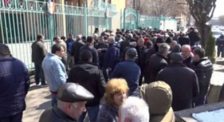 Իշխանությունը փորձում է սիրաշահել արցախցիներին. «Ժողովուրդ»