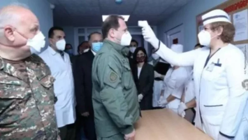 Նախ՝ ջերմաչափում, ապա՝ շրջայց. Տոնոյանը մասնակցել է նորոգված, վերազինված հոսպիտալի բացմանը