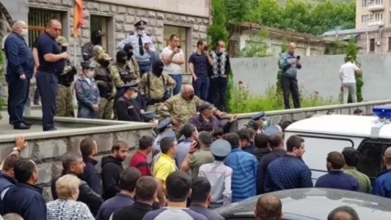 Կապանի ծեծկռտուքի գործով 2 մեղադրյալ կալանավորվել է. Tert am