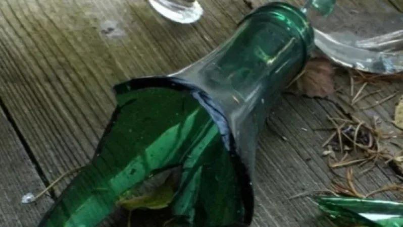 Արարատում ընկերները կերել-խմել են, հետո միմյանց հարվածել գարեջրի շշով ու մսի դանակով