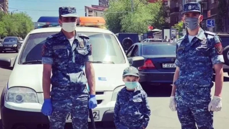 Փոքրիկ ոստիկանը միացավ ոստիկանության արտակարգ ծառայությանը