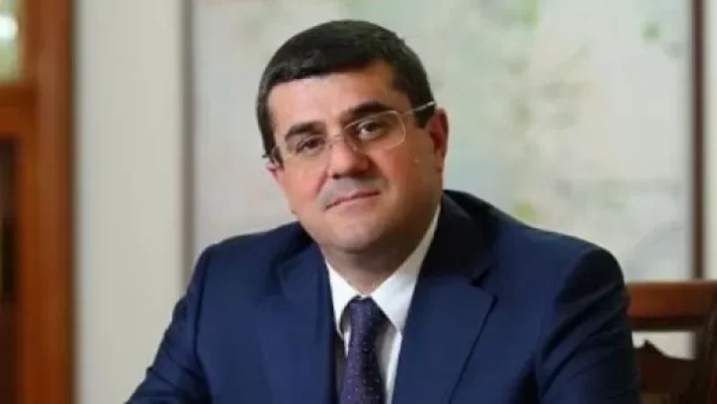 Արայիկ Հարությունյանը պաշտոնից ազատման հրամանագրեր է ստորագրել