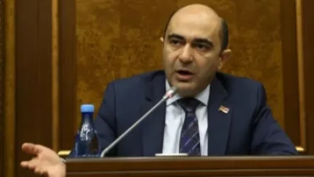 Մարուքյանը Ջավադյանի հետ քննարկել է բանկերի առջև կուտակումները լուծելու տարբերակաները