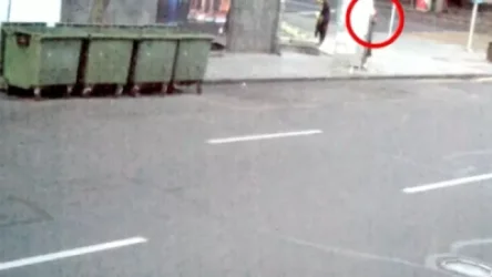 ՏԵՍԱՆՅՈՒԹ․ Հրապարակվել է Թումանյան և Նալբանդյան փողոցների խաչմերուկում տեղադրված աղբամաններն այրելու տեսանյութը