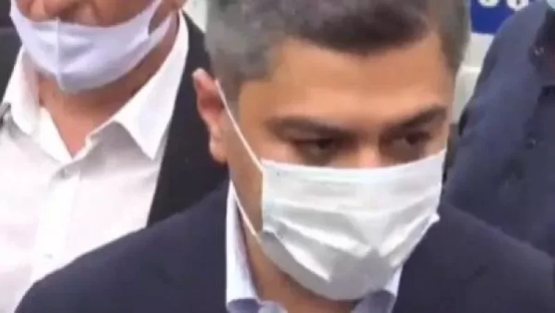 Արթուր Վանեցյանը, «ԲՀԿ» պատգամավորներ և «ՀՅԴ» ներկայացուցիչներ այս պահին դատարանի բակում են