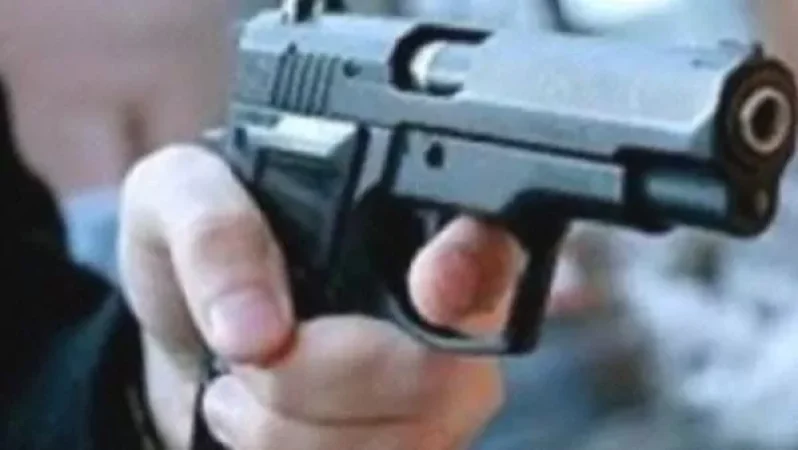 Միջադեպ Գրողների միության շենքի մոտ․ հնչել է կրակոց