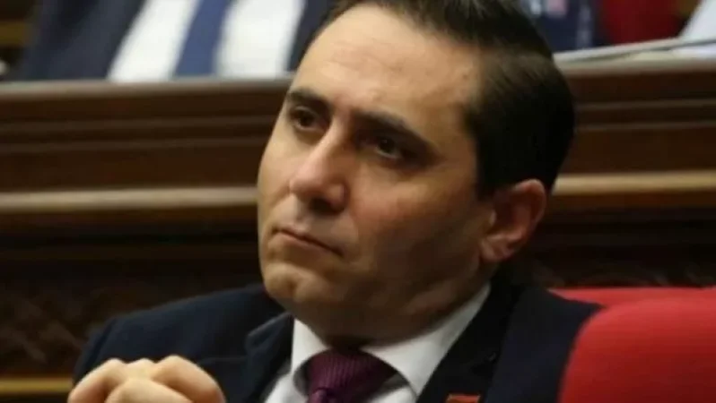 «Պարոն վարչապետ, հիշեցնեմ Ձեզ». Արման Աբովյան