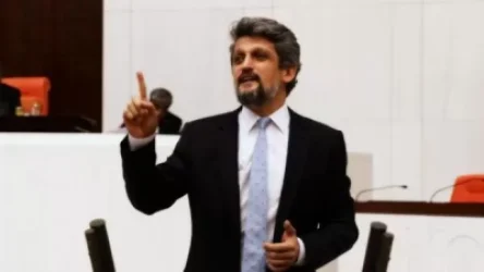 «Ինչո՞ւ ձեր նախարարությունը պահպանության տակ չի առնում հայկական եկեղեցին». Կարո Փայլանը՝ Թուրքիայի խորհրդարանում