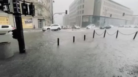 ՏԵՍԱՆՅՈՒԹ. Վարշավան հեղեղվել է տեղատարափ անձրևներից