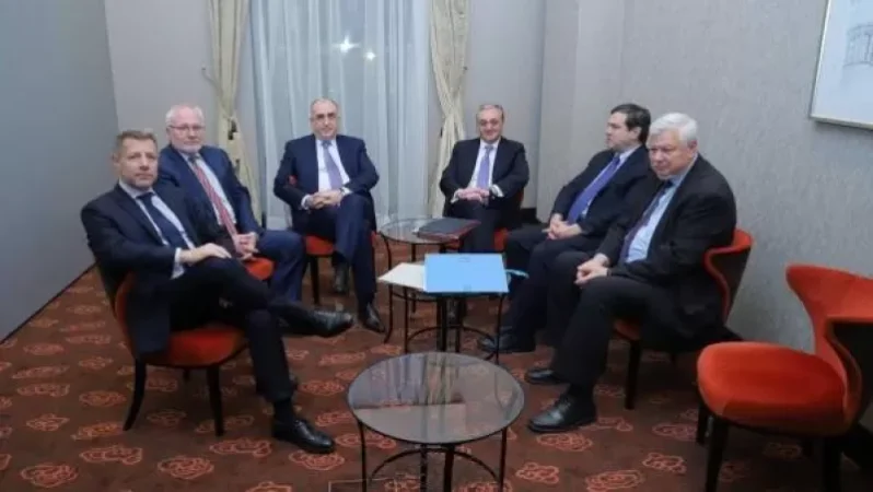 ՀՀ և Ադրբեջանի ԱԳ նախարարները ընդգծել են գալիք ամիս հեռավար կապով շփումները շարունակելու պատրաստակամությունը