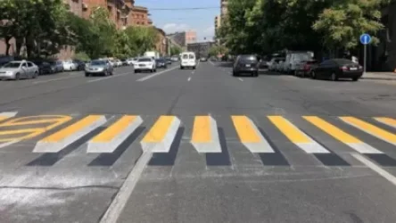 Կ․Ուլնեցի և Է․Հասրաթյան փողոցների խաչմերուկի հատվածում՝ Է․Հասրաթյան փողոցում գործող հետիոտնային անցումը կվերակառուցվի