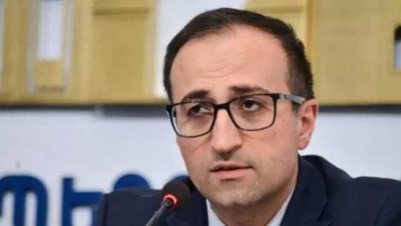 Լավ կլինի վերադառնաք Ձեր «մահացած» քաղաքական ուժի ռեինկառնացիային․ Թորոսյանը՝ Զոհրաբյանին