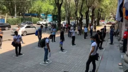 Դիմակի որակյալ կրումը դեռ խնդիր է. ԿԳՄՍ նախարարը լուսանկար է հրապարակել