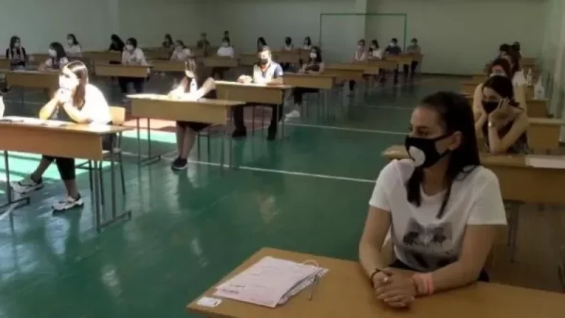 Այսօր միասնական քննությունների երկրորդ օրն է. երեք առարկայից քննություն է հանձնում 2233 դիմորդ