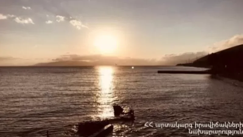 Car veers off road and ends up in Lake Sevan: one fatality