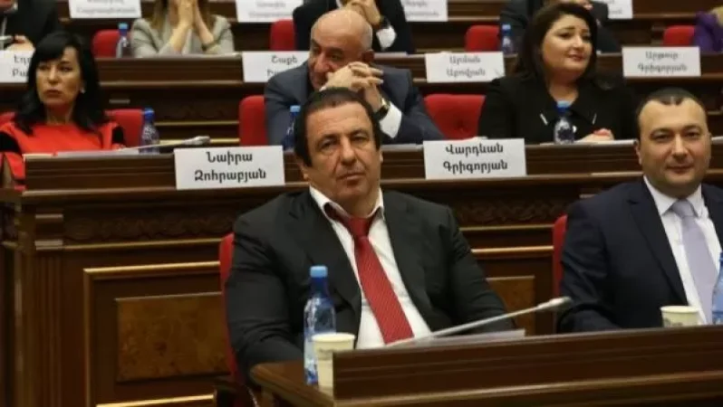 «Հրապարակ». Վերաքննիչը Ծառուկյանի հարցով կայացրեց «ո՛չ ինձ, ո՛չ քեզ» որոշում. Արարատ Միրզոյանն ասել էր՝ ամեն լավ կլինի