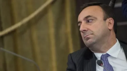 «Հրապարակ». Հրայր Թովմասյանը շատ հստակ ժամանակ տվեց իշխանություններին