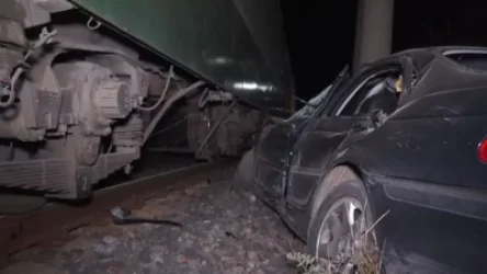 ՀԿԵ-ի գնացքը բախվել է ավտոմեքենային. կա տուժած