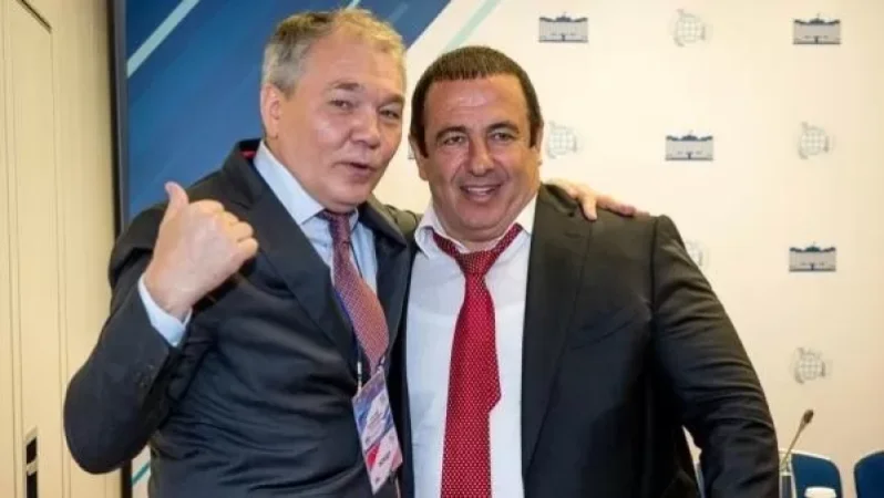 Գագիկ Ծառուկյանը հեռախոսազրույց է ունեցել ՌԴ Պետդումայի պատգամավոր Լեոնիդ Կալաշնիկովի հետ․ ռազմական էսկալացիային առնչվող հարցեր են քննարկվել