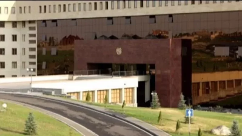 ՊՆ-ն կոչ է անում սահմանամերձ բնակավայրեր մուտք գործելիս ուղիղ հեռարձակում չիրականացնել