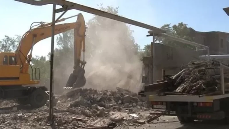 Երևանում կբարեկարգվի 65 բակ, կկառուցեն խաղադաշտեր, կնորոգվի 590 շենքերի մուտքեր. քաղաքապետարան