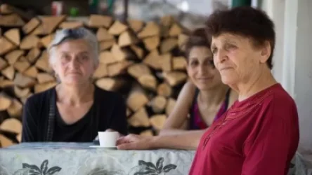 ԼՈՒՍԱՆԿԱՐՆԵՐ․ Անառիկ բերդի կանայք