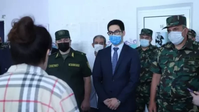 Ռուստամ Բադասյանը շրջել է «Աբովյան» և «Սևան» ՔԿՀ-ներում